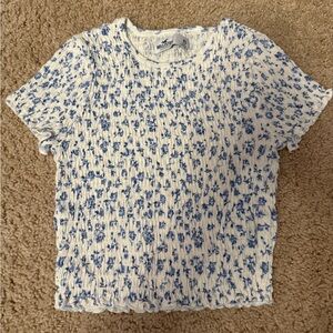 super cute Hollister crop top!!
